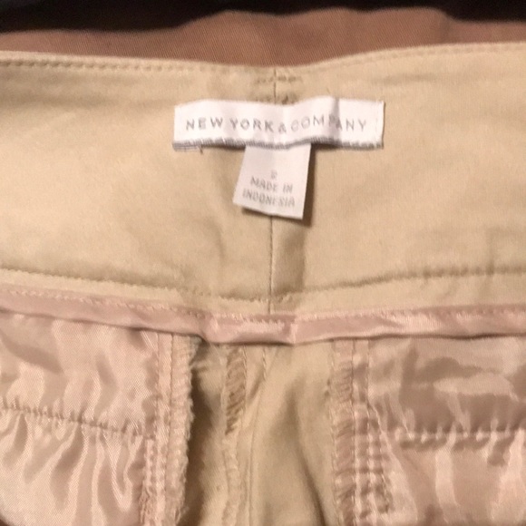 Four pairs of shorts. - Picture 6 of 8